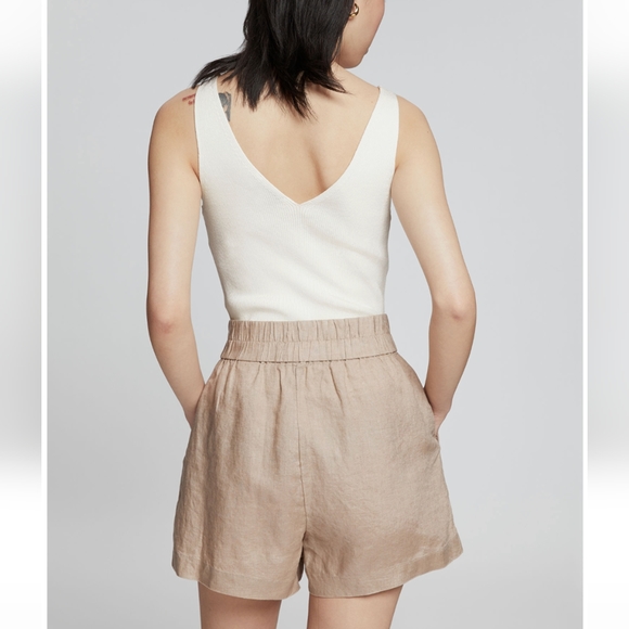 Linen Shorts - Like New - Picture 3 of 8